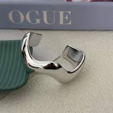 Brazalete de mujer de aleación asimétrico y abierto de acrílico de moda