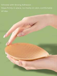 半件装女士隐形硅胶无肩带聚拢文胸 | 瞬间提升胸部，适合露背连衣裙和特殊场合