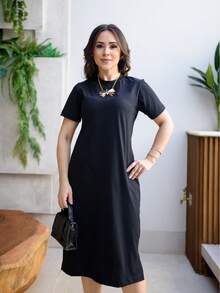 Vestido Midi Mostarda Feminino Casual Elegante Básico Fenda Latera Moda Confortável Soltinho Bolsos Laterais - Preto - Visão 2