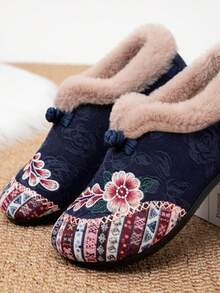 Women's Outdoor Winter Embroidered Heel Middle-Aged & Elderly Mother Shoes, Warm Slip-On Plush Comfortable Soft-Soled Snow Boots, Flat Lined Hiking Boots - Blue - View 3