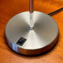 Classic Round Aluminum Table Lamp Bivolt With Switch With Dome Ref 82 For Home, Living Room, Bedroom, Headboard, Office - 拉絲黑杯 - 查看 4