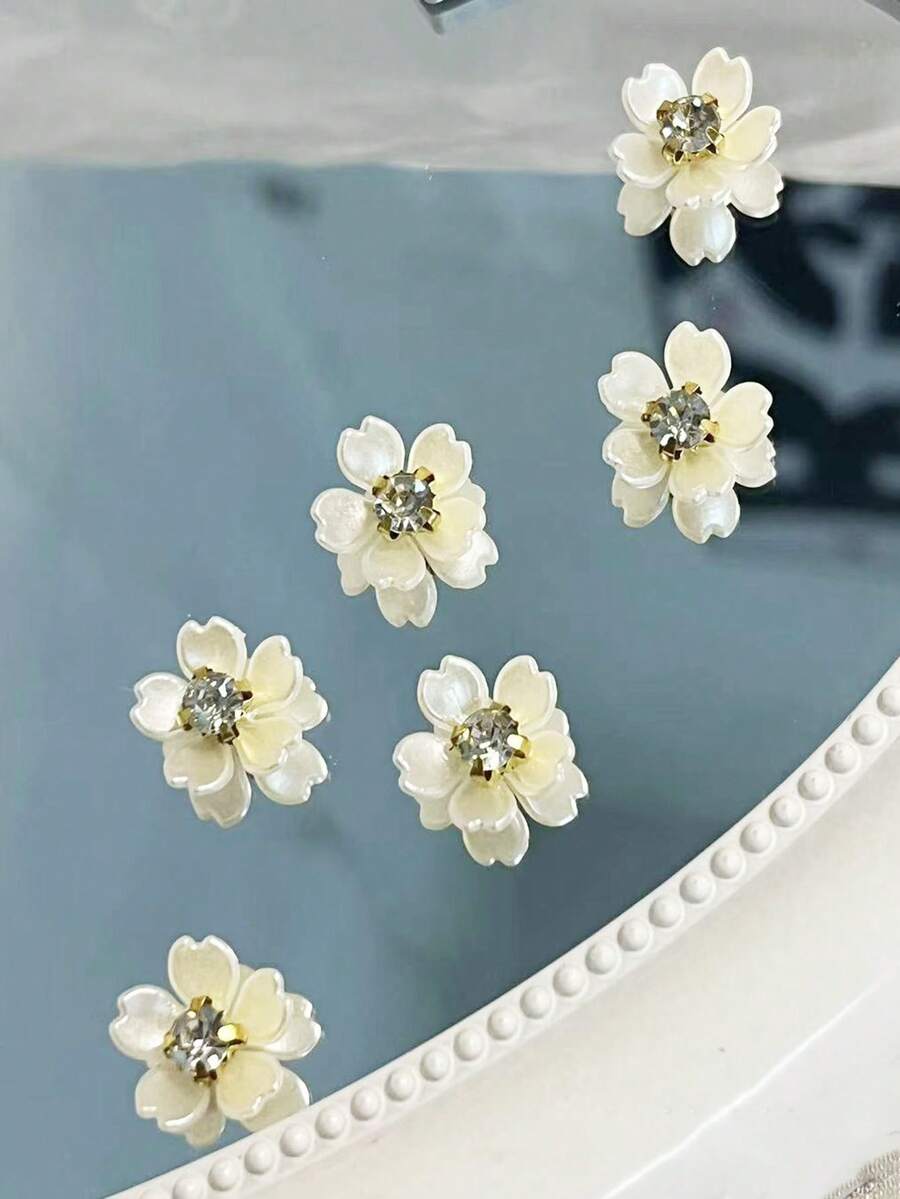 Nuevos Sakura con puntos dorados y diamantes, materiales de tienda de manualidades DIY para accesorios para el cabello como pasadores, placas de flores de resina DIY para abanicos de novia y otros accesorios florales de mano