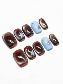10 pièces/set Ongles carrés effet œil de chat bleu étoile, couverture totale, pressés à la main. Réutilisables, 4 tailles au choix. Convient aux filles/femmes, actrices, spectacles, festivals, fêtes, mariages, port quotidien. Très mignon, premier choix pour les cadeaux.