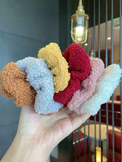 Colorful Wool Plush Large Hair Tie, Made Of Teddy Bear-Like Material. This Stylish Autumn Multi-Color Oversized Hair Tie Is Versatile, Suitable For Half-Up Or Ponytail Hairstyles, Highly Elastic, And Effortlessly Creates Elegant And Unique Looks. Perfect For Everyday Wear, Parties, Dances, Dinners, Concerts, Travel, And Photo Shoots. Suitable For Thick Hair And Also Makes A Sweet Gift For Girls. ,Scrunchy