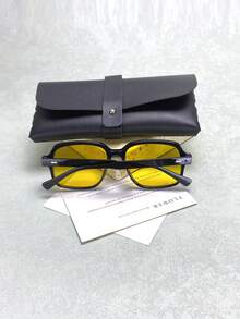 1pc Men's New European And American Full Frame Decorative Glasses, Personalized Square Frame Yellow Lens PC Frame With Leather Case, Fashionable Glasses Suitable For Vacation, Party, Driving