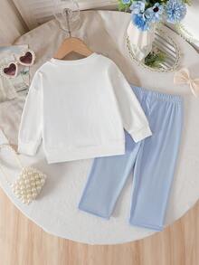 HAO6 2pcs Baby Girls' Outfit Set: White Bow Decor Pullover Sweater & Blue Pants, Casual Spring/Autumn Floral Decorated Long Sleeve Suit, Cute & Fashionable For Everyday Wear, Suitable For Spring, Autumn & Winter - White - View 2