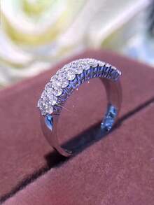 1 pezzo Anello minimalista con tre file di pietre di zirconia, nuovo accessorio anello da dito alla moda, elegante anello impreziosito da due file di zirconia, gioiello in zirconia minimalista e delicato, anello alla moda con zirconia bicolore incorporata per le donne