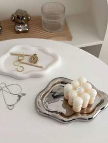 1pc Ceramic Jewelry Tray, Decorative Cloud Dressing Table Key Tray, Women's Ring Holder, Cute Jewelry Tray For Aesthetic Decoration, Silver, Suitable As Room Decoration, Home Decoration, Birthday Decoration, Kitchen, Wedding, Bedroom Decoration, Living Room Decoration, Gift, Party Decoration