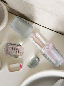 Portable Travel Toothbrush Toothpaste Box Soap Box, Strong Sealing, Large Capacity And Easy To Carry, Suitable For Family, Dormitory, Etc., Suitable For Travel, Business Trip, Camping, Hotel, Etc., Travel Essentials, Household Items, Birthday Gifts, Party Gifts, Etc