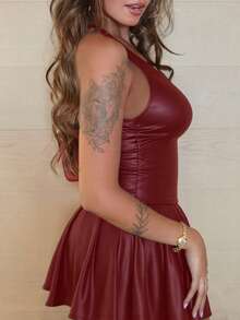 Vestido negro de cuero sintético con escote en V sexy y vintage, estilo halter, con boning, espalda descubierta, cremallera lateral, plisado, para fiestas de Halloween - Burdeos - Ver 4