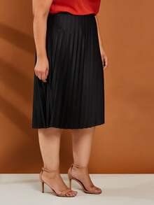 Plus Size Pleated Midi Skirt With Lined Elastic Waist - 黑色 - 查看 3