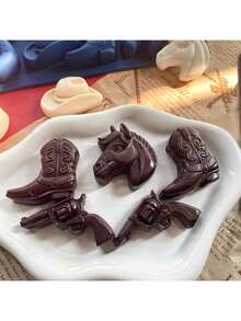 牛仔巧克力模具，牛仔帽靴马鞍形状硅胶糖果模具西部主题派对烘焙模具果冻冰块蜡烛模具用于纸杯蛋糕蛋糕装饰 - 彩色 - 查看 6