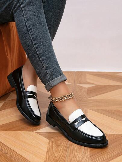 أحذية لوفر للنساء، لوفر مسطح بأصبع مستدير باللونين الأسود والأبيض، أحذية بروغ كاجوال خارجية بطراز رجعي، أحذية لوفر بطراز كلية، أحذية كاجوال، أحذية للنساء