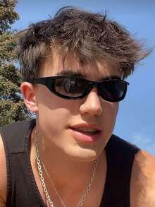 一副男士亚克力街头嘻哈长方形镜框时尚眼镜，现代轻便有色镜片假眼镜，适合户外活动和Y2K配饰 - 彩色 - 查看 13