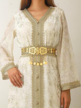 一款精美的镂空金腰链，专为儿童和女孩设计——精致复古的装饰腰带，适合搭配连衣裙、参加派对和婚礼等场合。这款精致的金腰链饰有复杂的图案，采用硬币造型的吊坠设计，适合在派对和晚礼服装饰中佩戴，也适合秋季装饰和生日装饰。