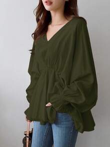 大码女式休闲V领抽绳腰不对称上衣，轻盈透气面料，休闲灯笼袖长袖衬衫，适合通勤/日常穿着，春夏款 - 墨綠色 - 查看 1