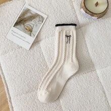 1/2/3/5 双装女士中筒袜，适合秋冬季节，可爱蝴蝶结图案，保暖舒适，可搭配靴子，厚羊毛袜，舒适袜