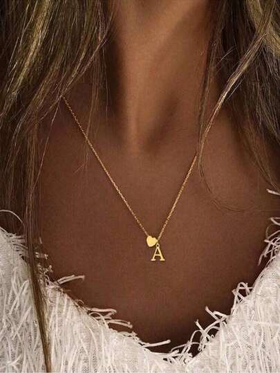 1pc Stainless Steel 18K Gold Plated Letter "Elegance" Heart Pendant Necklace, Minimalist 26 English Alphabet Necklace, Mom Gift Suitable For Date, Party, Gathering, Perfect Gift For Holiday