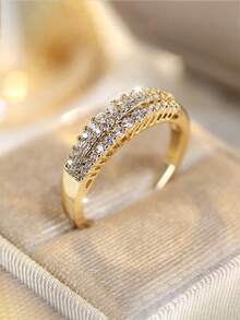 1 pezzo Anello minimalista con tre file di pietre di zirconia, nuovo accessorio anello da dito alla moda, elegante anello impreziosito da due file di zirconia, gioiello in zirconia minimalista e delicato, anello alla moda con zirconia bicolore incorporata per le donne