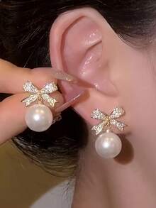 [Exquisite Ohrringe] 2 Stücke/Set exquisite, schleifenförmige Zirkonia Ohrringe, minimalistische Schmuckzubehör mit funkelnden Kristallen, ideales Geburtstagsgeschenk für Frauen, perfekt für den täglichen Gebrauch und besondere Anlässe, Valentinstag Geschenk für die Ehefrau