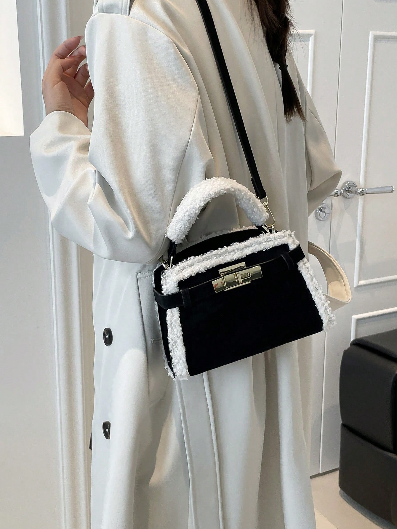 حقيبة يد صغيرة للنساء مصنوعة من قماش PU مقاوم للما...