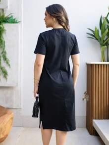 Vestido Midi Mostarda Feminino Casual Elegante Básico Fenda Latera Moda Confortável Soltinho Bolsos Laterais - Preto - Visão 4