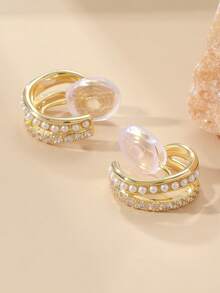 2 Peças Brincos Femininos com Design em Forma de C, Incrustados com Zircônia Cúbica e Pérola Falsa, Estilo Delicado e Elegante, Pertencente à Categoria de Luxo Leve, Pode Adicionar uma Atmosfera Suave e Refinada ao Seu Visual.