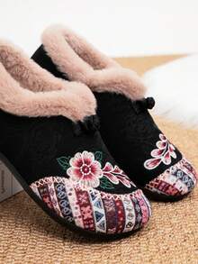 Women's Outdoor Winter Embroidered Heel Middle-Aged & Elderly Mother Shoes, Warm Slip-On Plush Comfortable Soft-Soled Snow Boots, Flat Lined Hiking Boots - Black - View 3