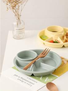 1pc Compartment Round Plastic Meal Tray - Reusable, Dishwasher , Ideal For Healthy Eating, Weight Loss, Picnics And Salads, Christmas Party Supplies, Family Dinner