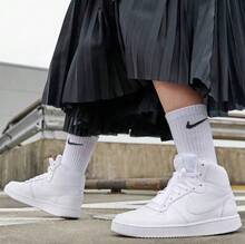 Nike EBERNON 复古高帮运动鞋，简约设计，舒适休闲运动 - 白色 - 查看 2