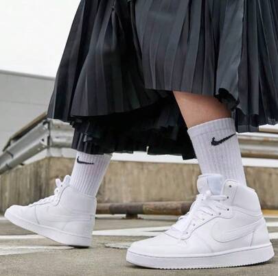 Nike EBERNON 复古高帮运动鞋，简约设计，舒适休闲运动