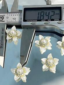 Nuevos Sakura con puntos dorados y diamantes, materiales de tienda de manualidades DIY para accesorios para el cabello como pasadores, placas de flores de resina DIY para abanicos de novia y otros accesorios florales de mano