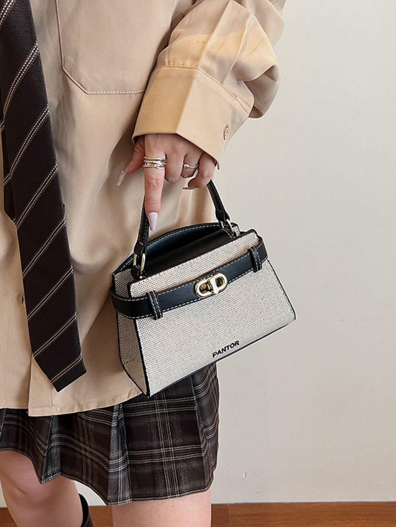 حقيبة يد صغيرة متعددة الاستخدامات بألوان متباينة ل...