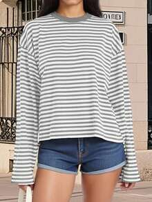 Women Striped Long Sleeve Baggy T Shirts Y2k Vintage Stripes Oversized Boxy Tees Cropped Tops Lionesss Stripped Sweatshirt Fall Preppy Teen Girl Clothes - 灰色 - 查看 3