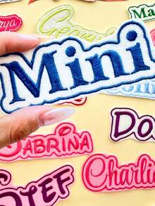 Bộ 1/3/5 huy hiệu tên thêu tùy chỉnh, mặt sau bằng nỉ, nhãn dán tên ủi, miếng vá thêu cá nhân hóa, thích hợp cho áo khoác, áo choàng, ba lô, tiệc cưới, miếng vá tên ủi tùy chỉnh, miếng vá quà tặng sinh nhật, phụ kiện du lịch. - Nhiều màu - Xem 5