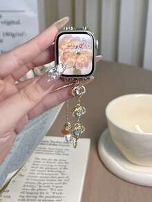 1 pieza Pulsera de flor circular, correa para Apple Watch, apta para correas de Ultra/SE/11/10/9/8/7/5/4/3/2/1 Series, así como para Apple Watch Ultra2/Ultra/SE/38/41/42/44/45/46/49mm, accesorio de pulsera de moda para mujer. El mejor regalo para novias y amigas, no es incómodo de usar, muy adecuado para la muñeca, solo la correa, sin reloj ni carcasa incluidos