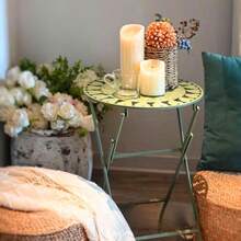 Outdoor Folding Metal Patio Side Table Weather Resistant Bistro Coffee Table Antique Round Picnic Table for Garden Decor Retro Dining Table White Green - Verde - Ver 5