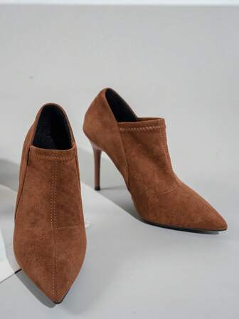 尖头仿鹿角材质优雅细高跟踝靴时尚低帮正式靴女式舒适棕色短靴，尺码偏大一码