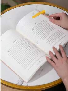 A Set Of 3 Silicone Bookmarks, Automatic Page Turning, Simple Style Pictographic Pen Holder, Memory Bookmark Record, Book Cover And Accessories Reading Tools, Multi-Function Reading Notebook Clip