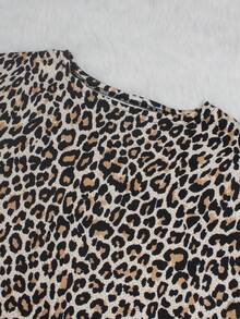 2 piezas Conjunto de ropa de estar en casa con top de manga larga de punto con estampado de leopardo y shorts con abertura lateral, nuevo estilo casual de otoño para mujer, adecuado para usar en el hogar en otoño e invierno - Marrón Mocha - Ver 7