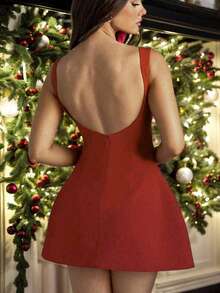 1 件时尚性感露背简约女士连衣裙，适合夏季