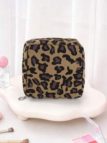 1 Women's Corduroy Leopard Print Menstrual Bag, Classic Mini Makeup Bag, Multi-Color Corduroy Leopard Print Sanitary Napkin Storage Bag, Portable Menstrual Bag, Zipper Sanitary Napkin Bag