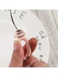 SNOOPY 1件（随机）史努比手机挂绳，硅胶指环，卡通手机扣带，短款挂饰，链条，钥匙和U盘挂件，圣诞节[随机款式] - 彩色 - 查看 3