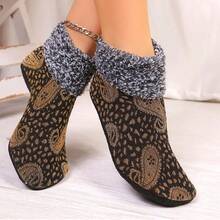 1 Pair Random New Floor Socks, Women's Winter Indoor Slippers Socks, Thermal Lined Thick Floor Socks For Warmth