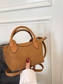 1 pezzo Borsa a spalla da donna di design di nicchia, versatile, nuova per il 2025, di grande capacità, colore unito, minimalista, stile retrò, borsa di lusso di alta gamma a forma di raviolo, borsa a tracolla in camoscio adatta per uscite, shopping, visite turistiche, lavoro, appuntamenti