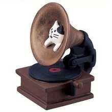 1PC Hot-Selling Retro Japanese Style Vinyl Record Player Phonograph Resin Home Decor