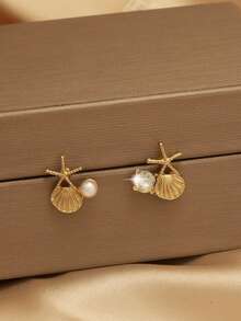 一对不对称海星和贝壳设计耳环，配珍珠和水钻，优雅日常佩戴，适合作为礼物 - 貝殼耳環 - 查看 2