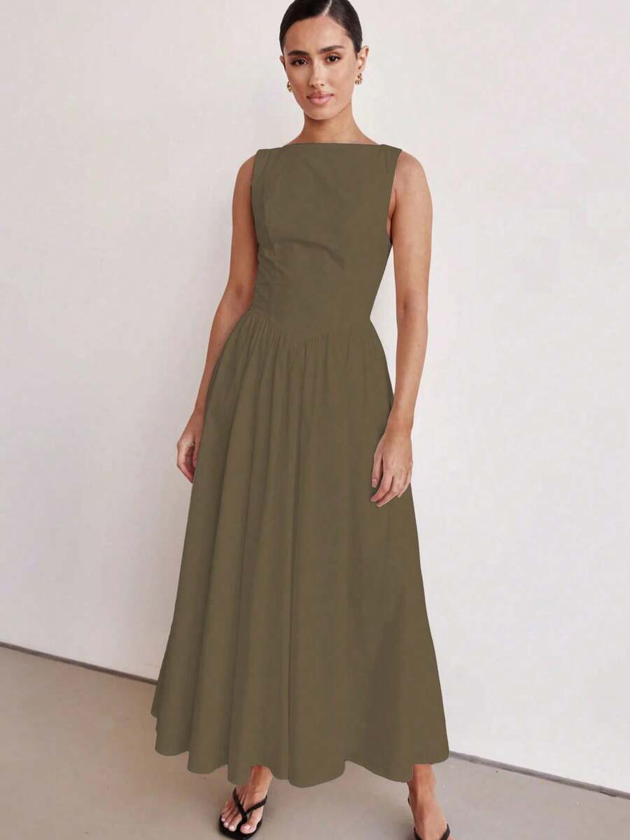 MODA MO, REF: H978 Women's Dress, Long Dress, Sleeveless, Round Neckline, High Waist, Backless, Zipper Dress, Slim Model, A-Line Dress, Elegant, Modern, Light, Comfortable, Versatile, Refined Look, Casual Chic Dress, Event Dress, Sophisticated Look, Summer Dress, Quality Finish, Feminine Style. - 墨綠色 - 查看 1