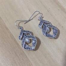1 Pair Women's Vintage Earrings - Carved Textured Design With Faux Pearl Pendant, Ideal For Casual Daily Wear - 復古銀色 - 查看 5