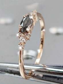 1PC Luxurious Womens Rings Sparkling Elegant Black Rings For Women Engagement Wedding Band Promiss Ring Merry Christmas Halloween Valentine's Day Anniversary Gift For Her Gorgeous Jewelry Ring - 黑色 - 查看 1